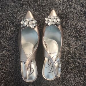 J.Renee Classic White Heels for Timeless Elegance